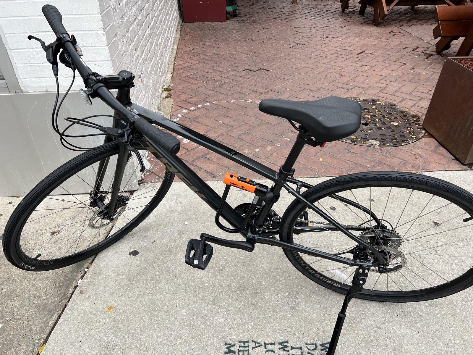Trek FX 2 2023